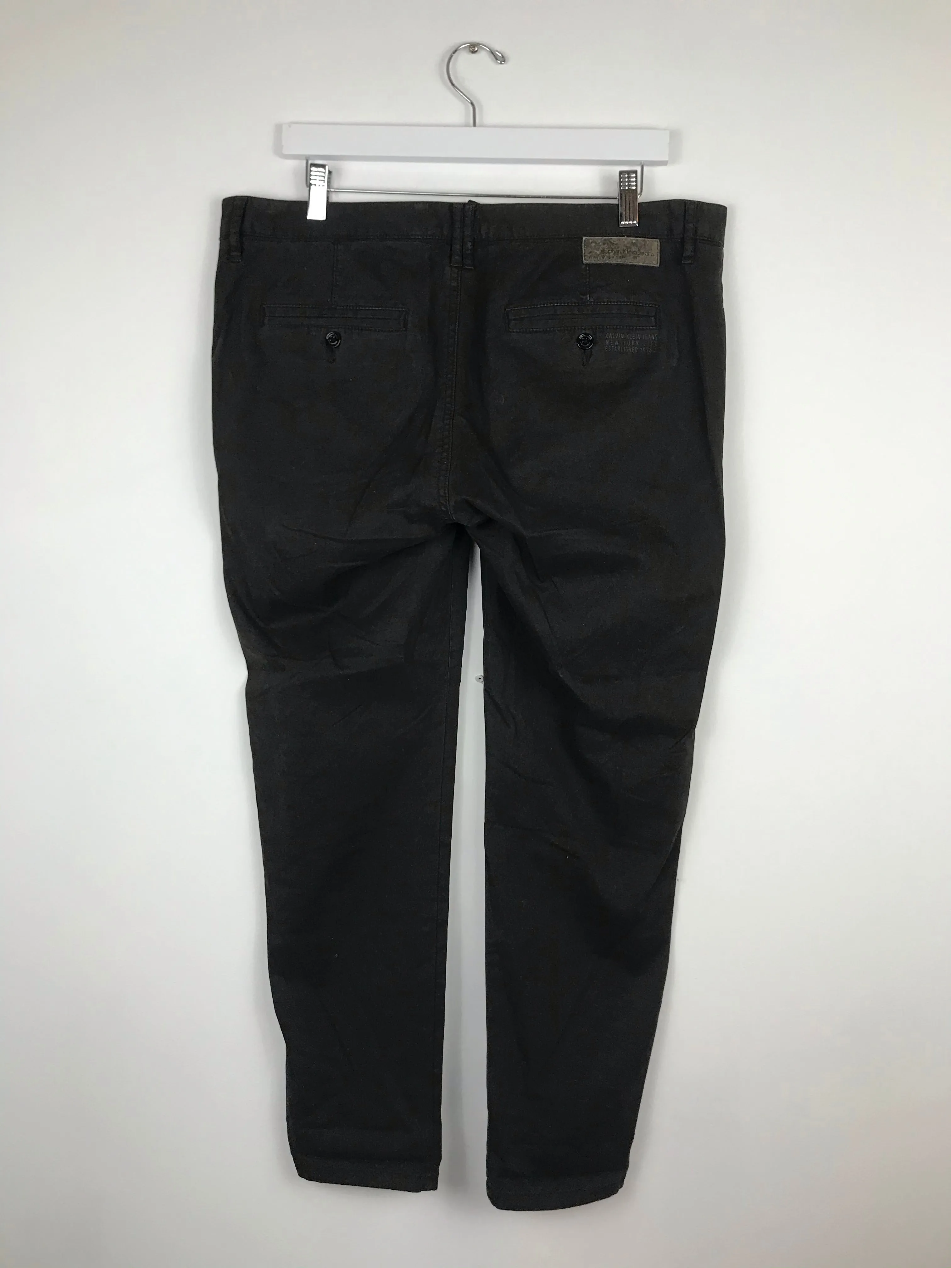 Calvin Klein Mens Trousers | W35 L27 | Dark Grey