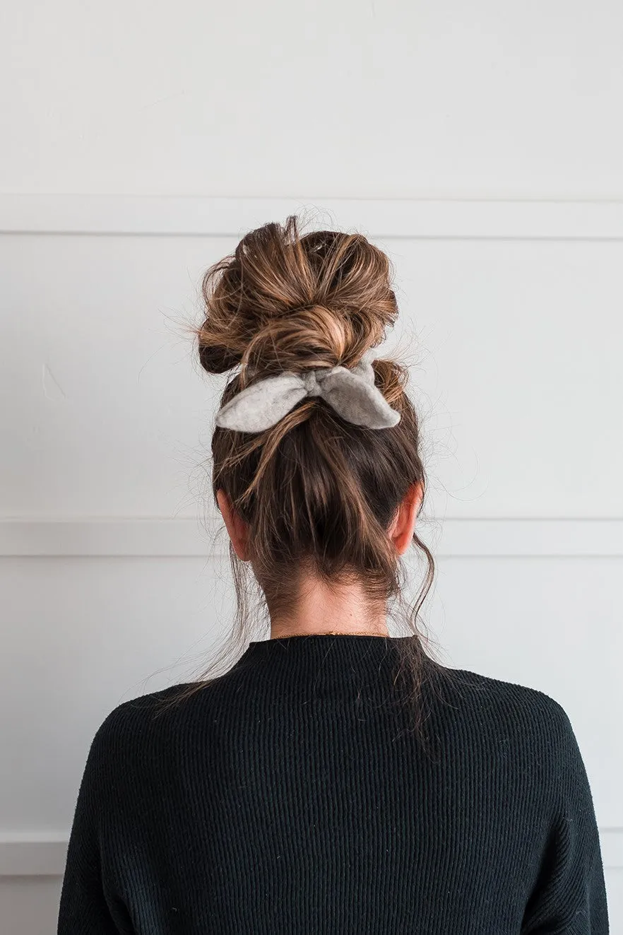 CASHMERE SCRUNCHIE | Kat