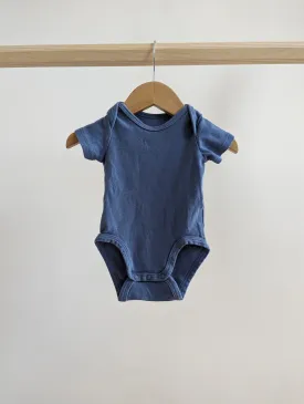 H&M Short Sleeve Organic Onesie (1-2M)