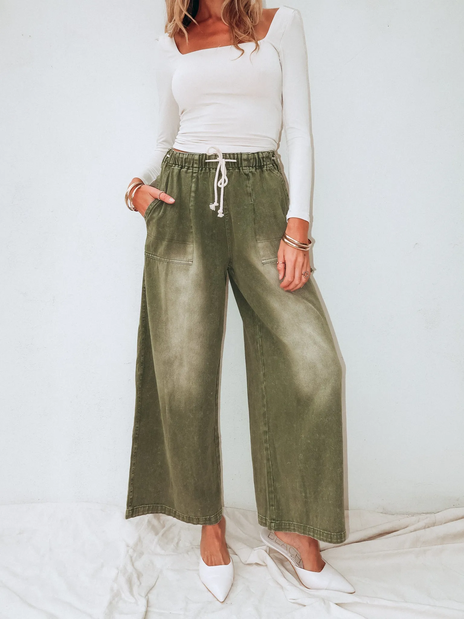 Nalai Drawstring Pants in Olive - Final Sale