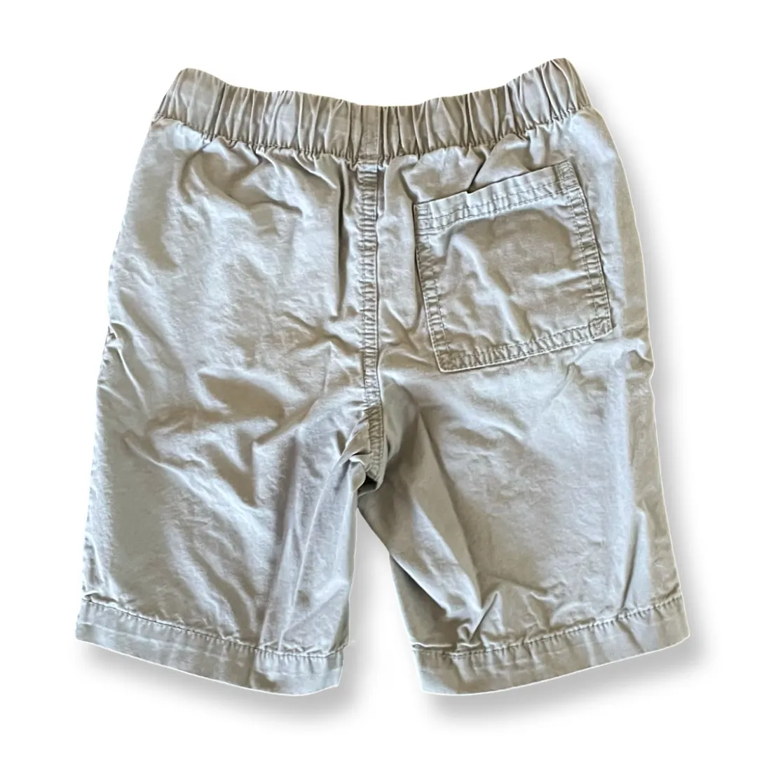 Old Navy Grey Chino Shorts - 6-7 youth